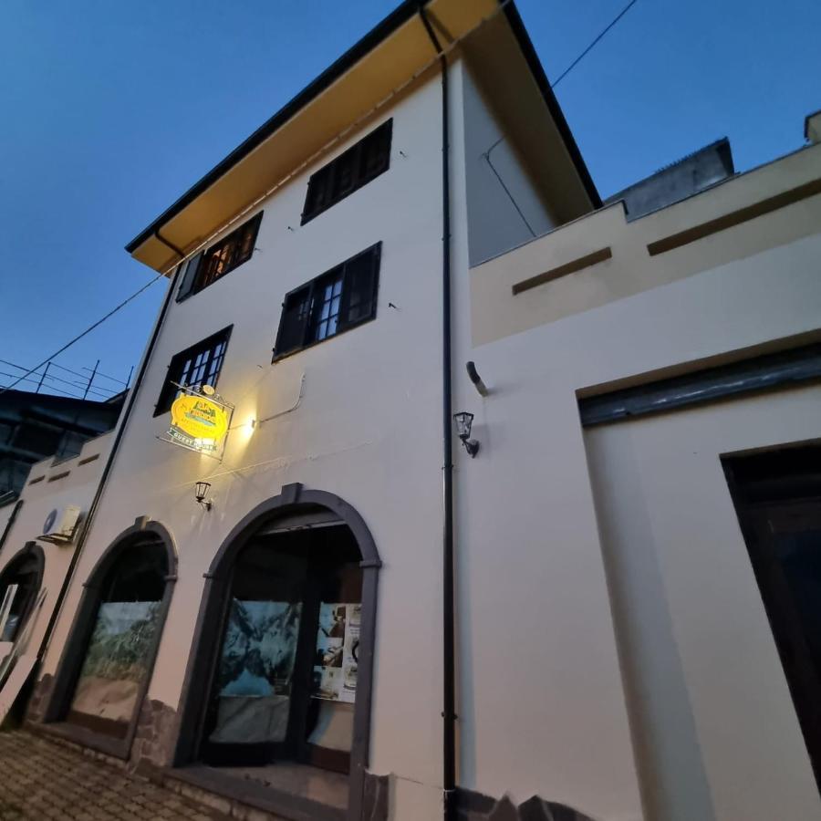 Sa Stiddiosa Guesthouse Gadoni Ngoại thất bức ảnh